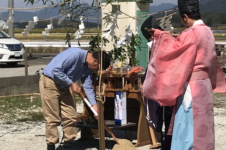 お施主様地鎮の儀